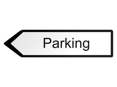 wegweiser-links-mittel-parkplaetze